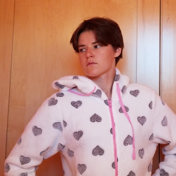 Soft Heart Onsie - Picture 4 of 4